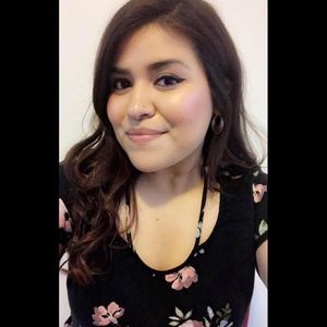 Meet your Posher, Magui